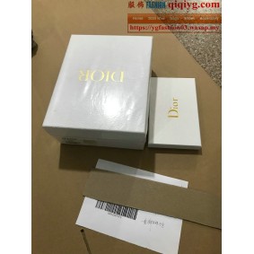 qiqiyg.com Offizielle Mode 2025: Handtaschen, Kleidung und Schuhe im Großhandel zum besten Preis QQYG372