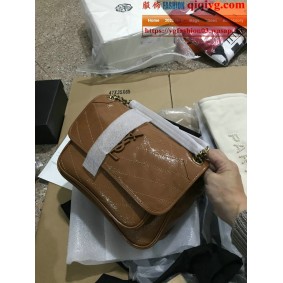 qiqiyg.com Offizielle Mode 2025: Handtaschen, Kleidung und Schuhe im Großhandel zum besten Preis QQYG408