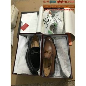 qiqiyg.com Offizielle Mode 2025: Handtaschen, Kleidung und Schuhe im Großhandel zum besten Preis QQYG415