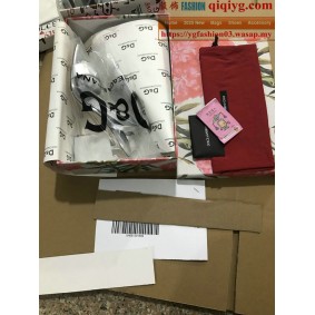 qiqiyg.com Offizielle Mode 2025: Handtaschen, Kleidung und Schuhe im Großhandel zum besten Preis QQYG521