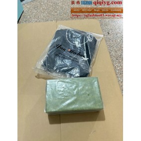 qiqiyg.com Offizielle Mode 2025: Handtaschen, Kleidung und Schuhe im Großhandel zum besten Preis QQYG568