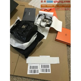 qiqiyg.com Offizielle Mode 2025: Handtaschen, Kleidung und Schuhe im Großhandel zum besten Preis QQYG678