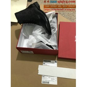qiqiyg.com Offizielle Mode 2025: Handtaschen, Kleidung und Schuhe im Großhandel zum besten Preis QQYG26