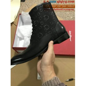 qiqiyg.com Offizielle Mode 2025: Handtaschen, Kleidung und Schuhe im Großhandel zum besten Preis QQYG29
