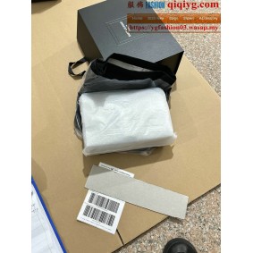 qiqiyg.com Offizielle Mode 2025: Handtaschen, Kleidung und Schuhe im Großhandel zum besten Preis QQYG33