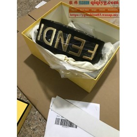 qiqiyg.com Offizielle Mode 2025: Handtaschen, Kleidung und Schuhe im Großhandel zum besten Preis QQYG71