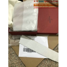 qiqiyg.com Offizielle Mode 2025: Handtaschen, Kleidung und Schuhe im Großhandel zum besten Preis QQYG86